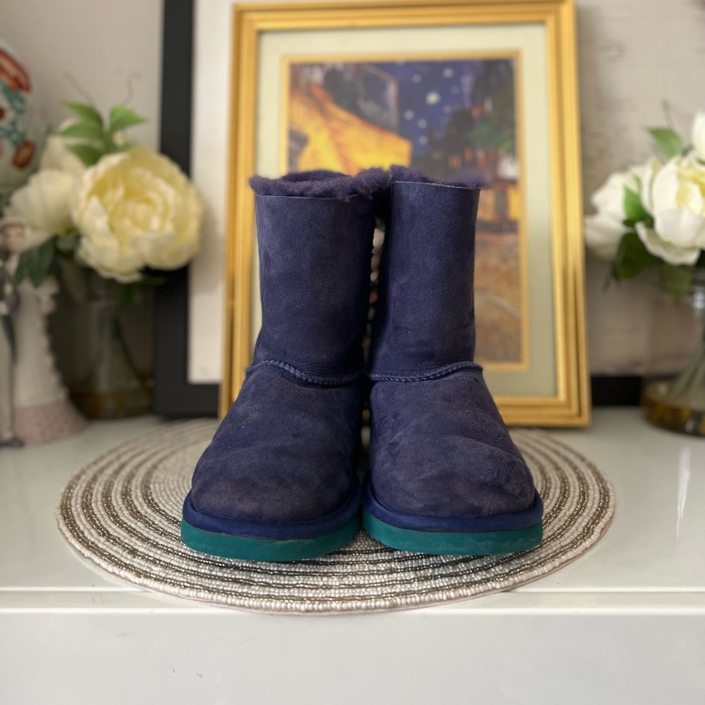 Ugg Womens Sheepskin Boots